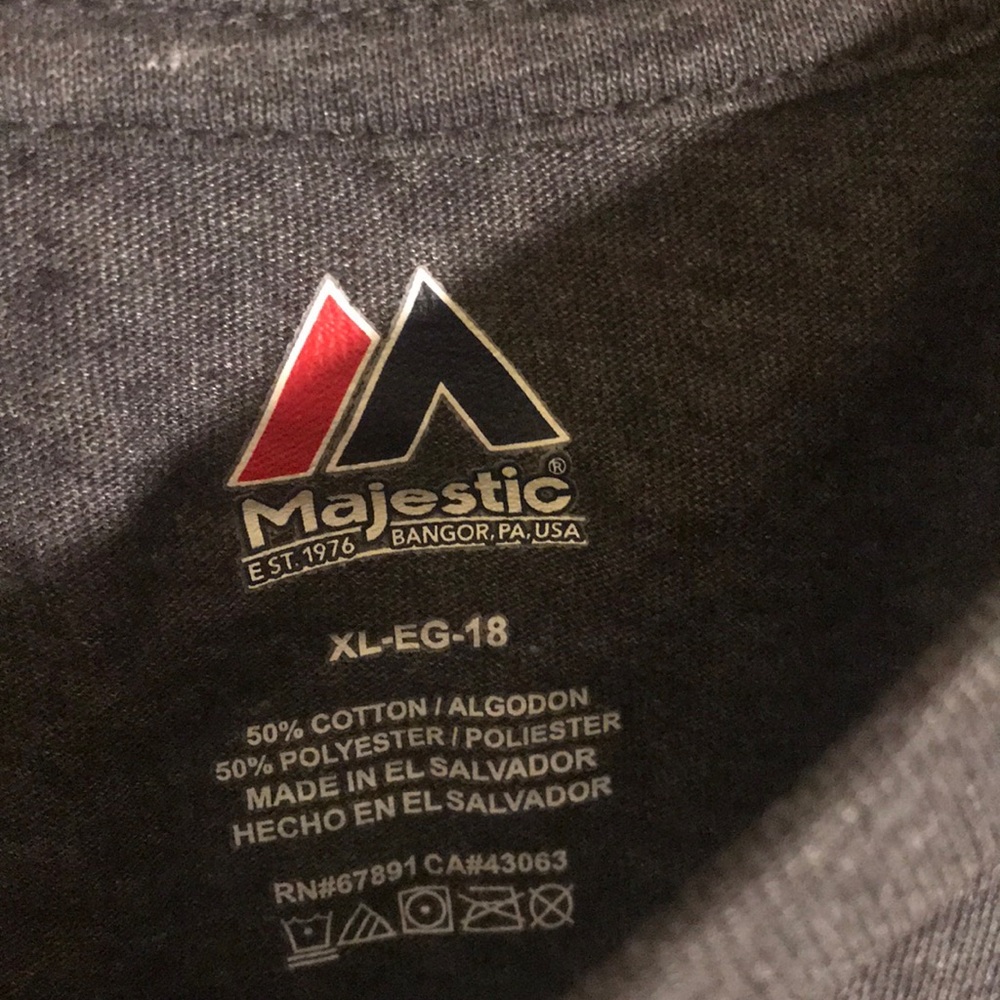 New Seattle Mariners tshirt dark gray - Picture 5 of 5